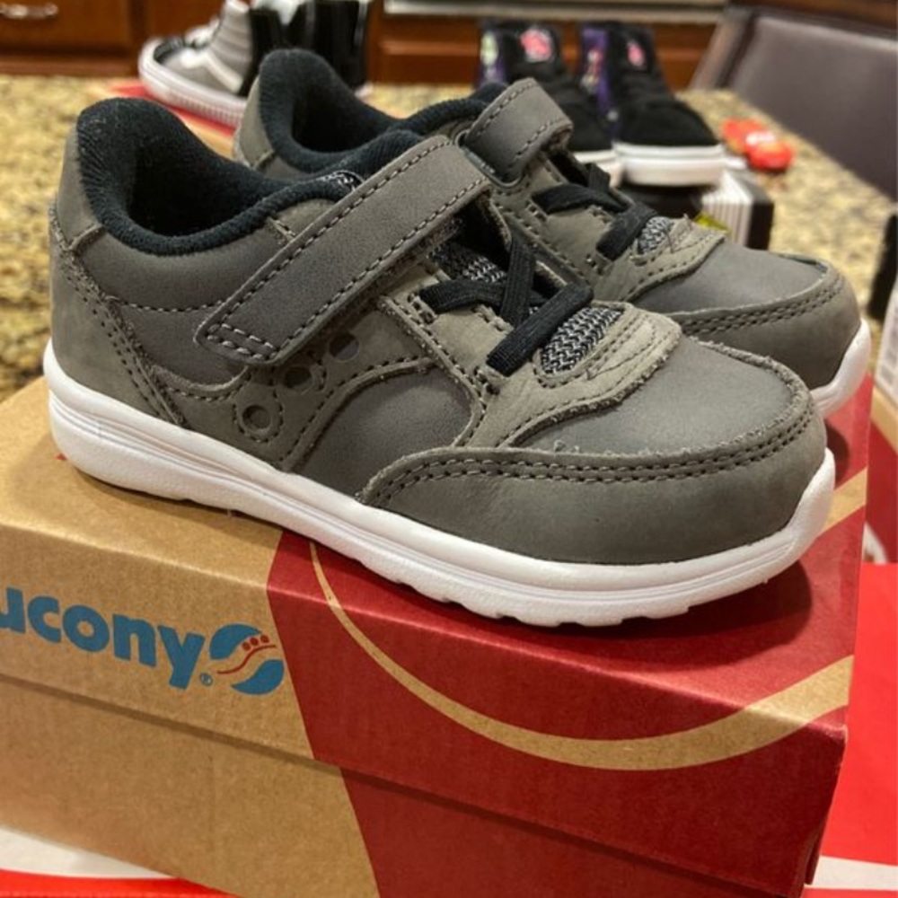 Saucony gray shoes size 6c